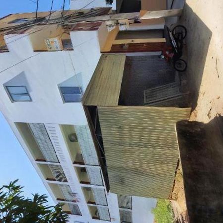 Spot On 1021 Dai Thang Motel Da Nang Exterior photo